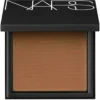 Nars All Day Luminous # 4 Med/Dark Macao  10G Powder Foundation (Womens)