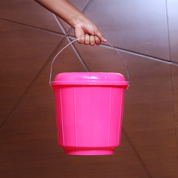 Delcasa 16 L Plastic Bucket with Lid- DC2487