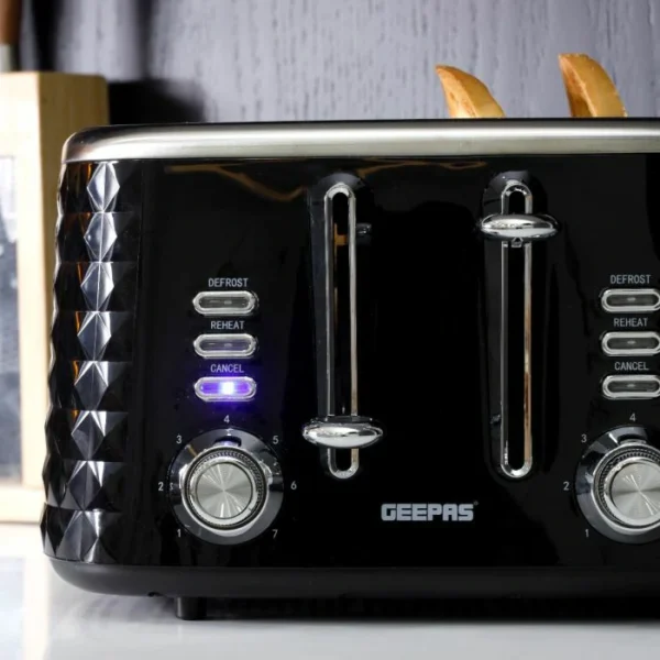 Geepas 4 Slice Bread Toaster -GBT36537