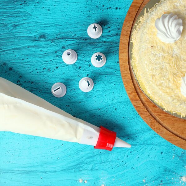 Royalford RF1661-IB6 PVC Icing Bag with Nozzles, 5 Pcs