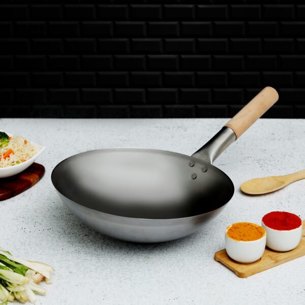 Iron Wok Pan With Wooden Handle, RF10248