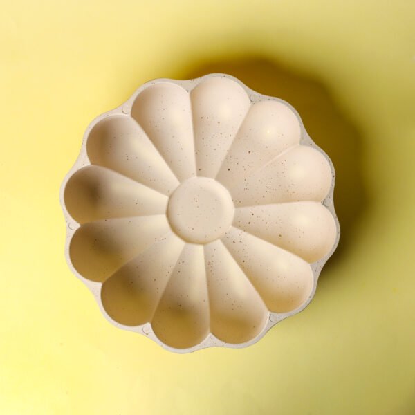 Royalford Romeo Bundt Cake Pan, Aluminium Bundt Cake Tin, Rf10837