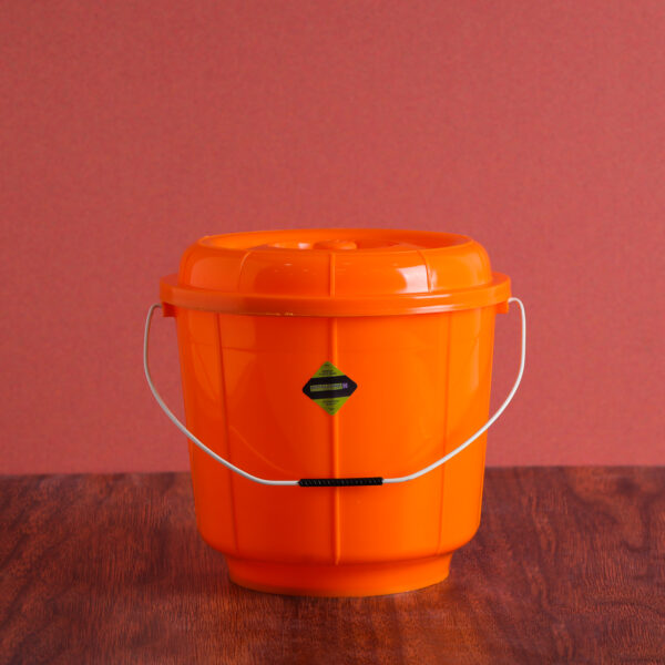 Royalford 5L Plastic Bucket With Lid- Rf11719